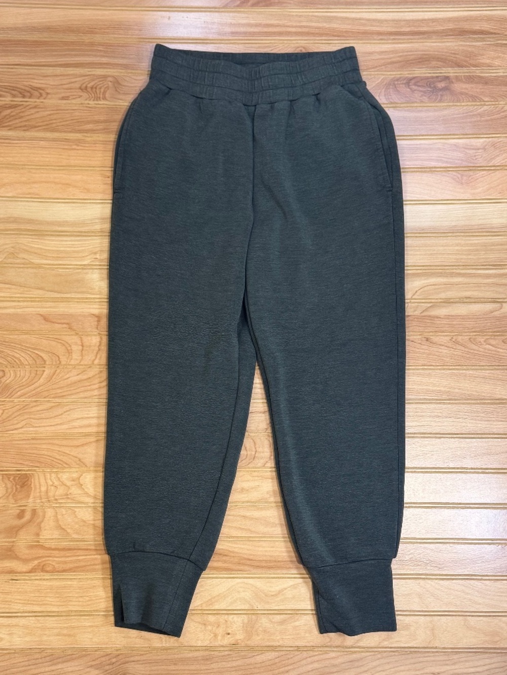 Varley - Dark Green Joggers - XS